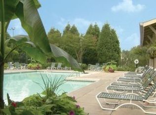 1345 Towne Lake Hills South Dr, Woodstock, GA 30189