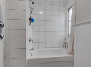 75 Rideau St #2, Kingston, ON K7K 2Z8