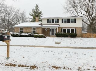 89 Redstart Rd, Naperville, IL 60565