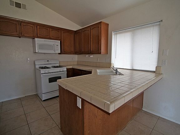 2nd image of 15395 Theresa Ave