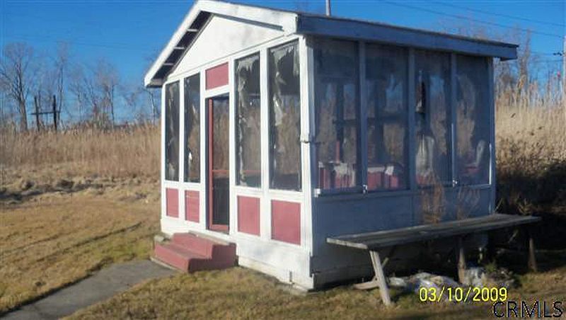 3rd image of 1 KNEELAND Avenue