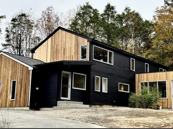 34 Cranbrook Drive, Cape Elizabeth, ME 04107
