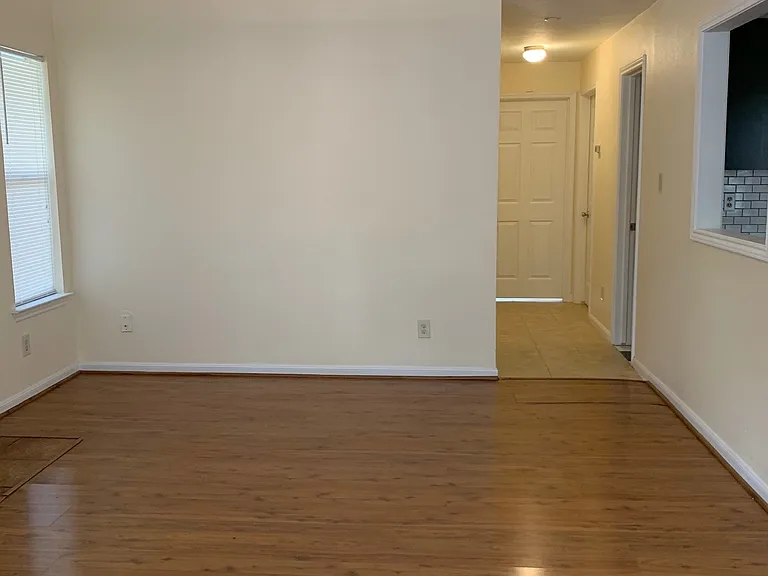 3115 Tom Green St #204 — Photo 2