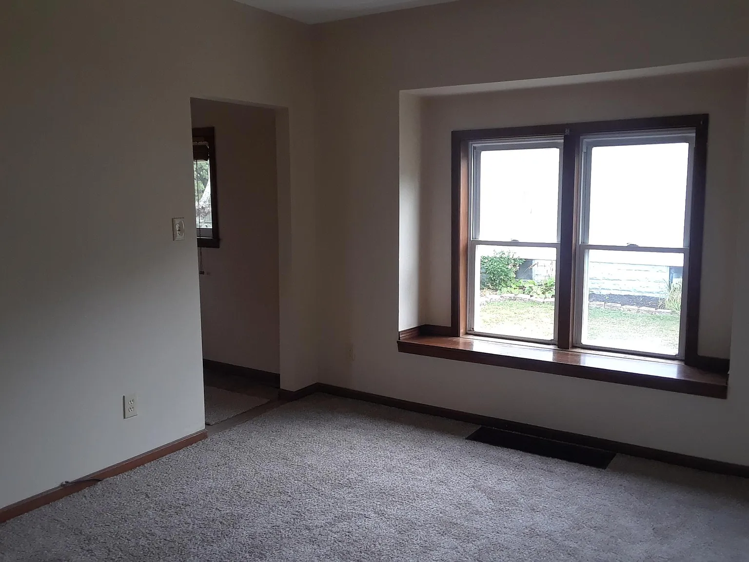 2 bed, 823 sqft, $1,195 — Photo 4
