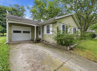 609 Airedale Dr, Hartford City, IN 47348
