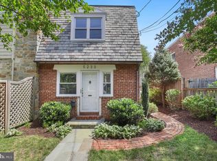 5233 43rd St NW, Washington, DC 20015