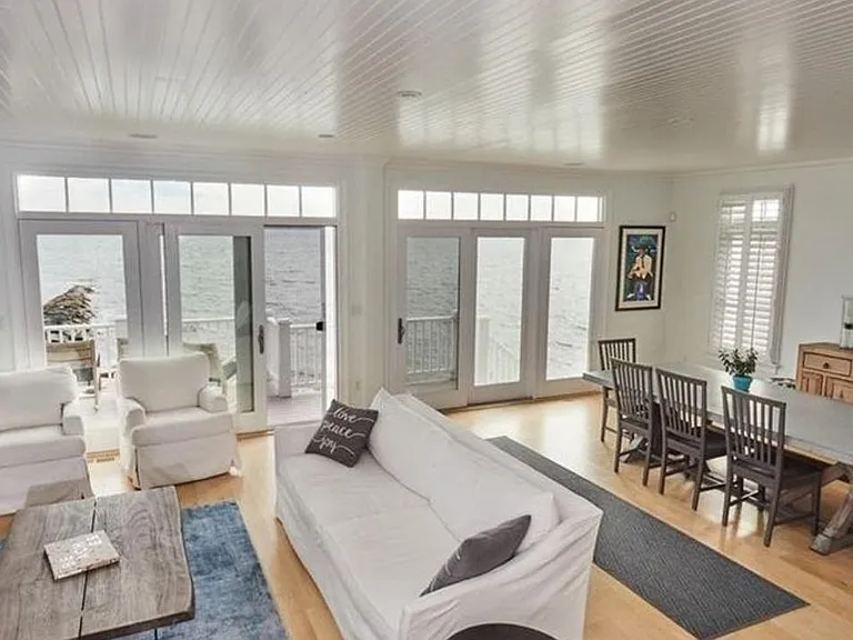 2123 Fairfield Beach Rd — Photo 16