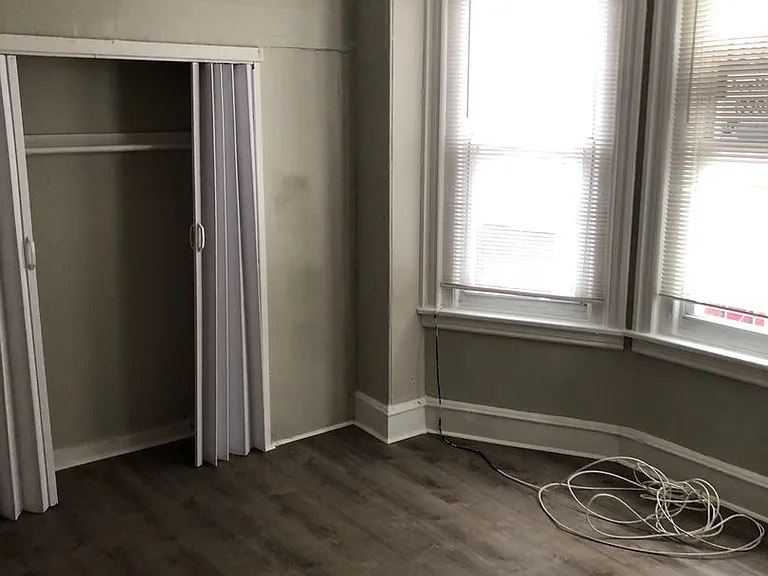 1232 West Somerset Street — Photo 38