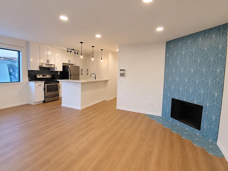 2138 Garnet Ave #A — Photo 7