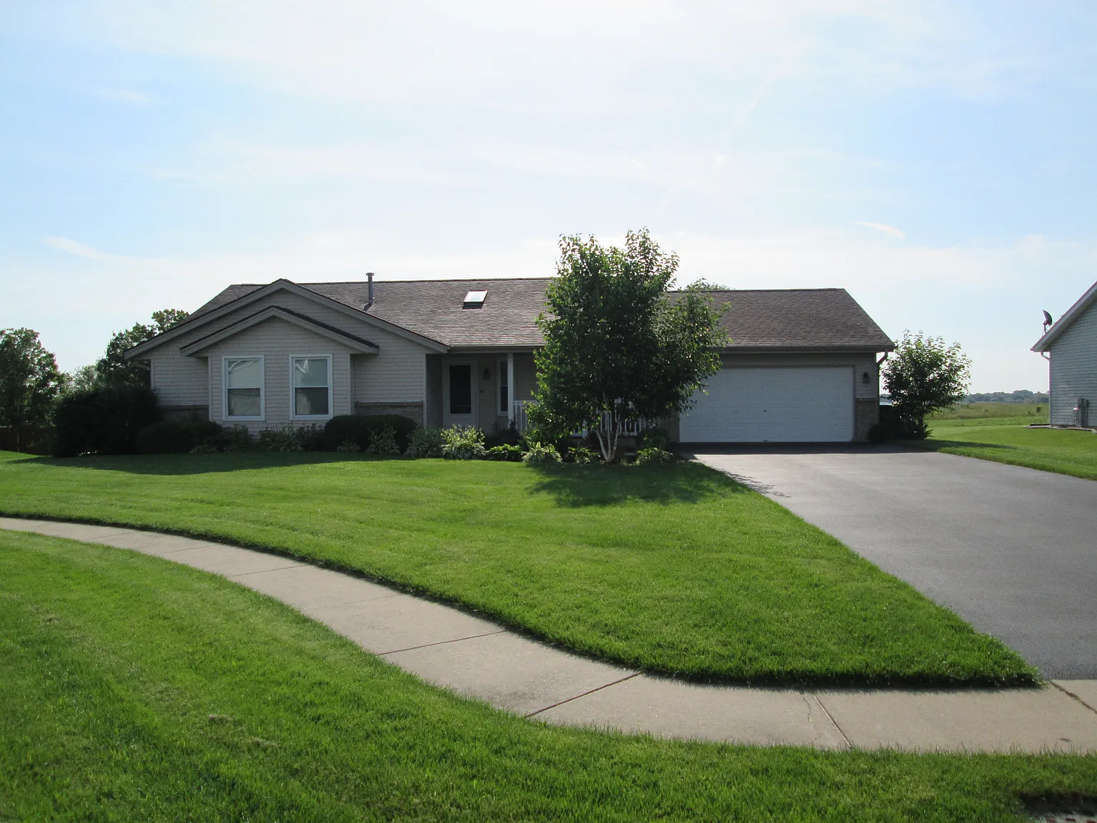 2908 Kregel Dr photo 1