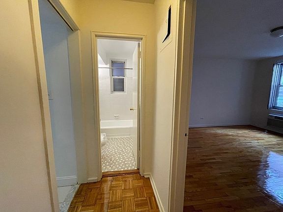 5th image of 71-40 112th St #2207
