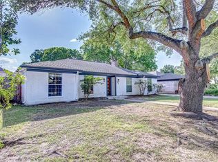 1410 Shannon Valley Dr, Houston, TX 77077