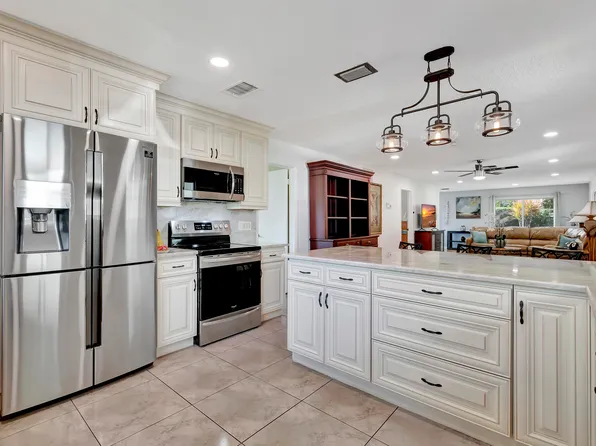 815 Meadowlark Lane, Delray Beach, FL 33445