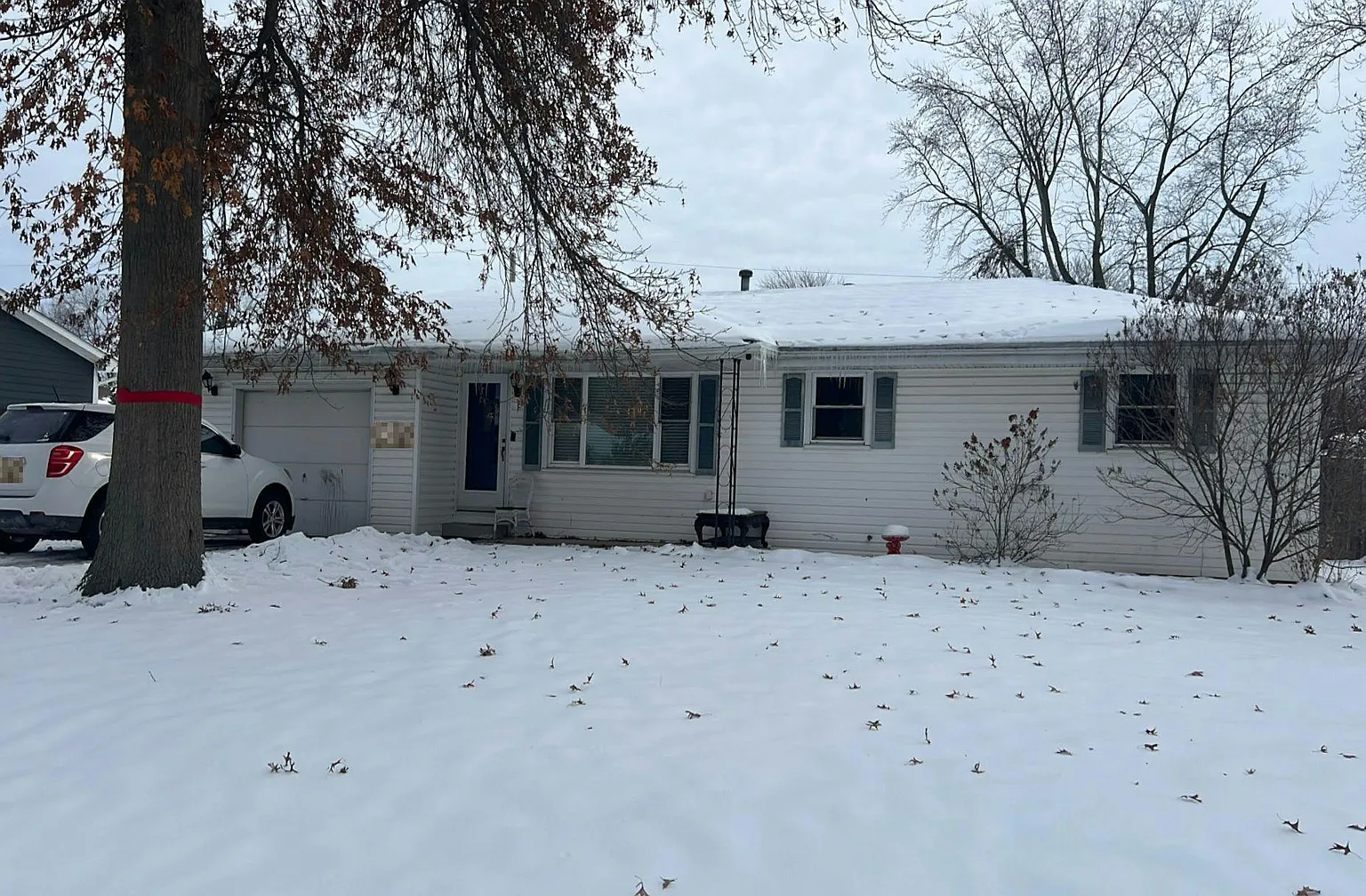 220 Lee St photo 1