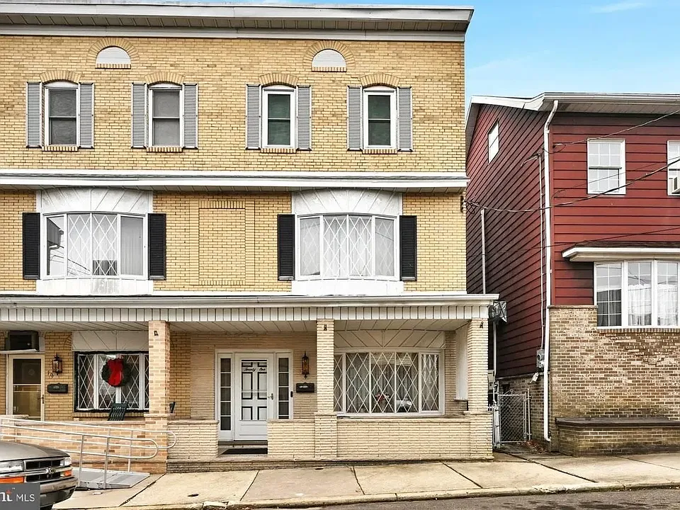 21 Water St
