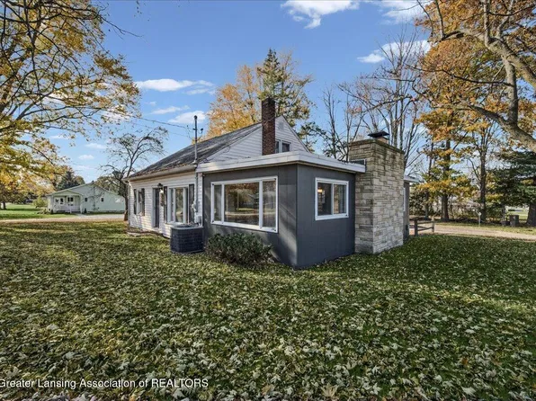 2247 Delhi St NE, Holt, MI 48842
