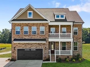 5504 Penguin Dr, Summerfield, NC 27358