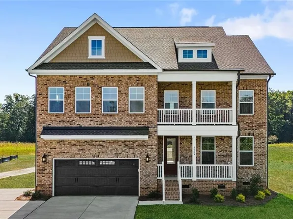 5504 Penguin Dr, Summerfield, NC 27358