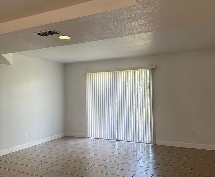2053 Green Oak Ct — Photo 9