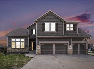 9724 N Elm Ave, Kansas City, MO 64157