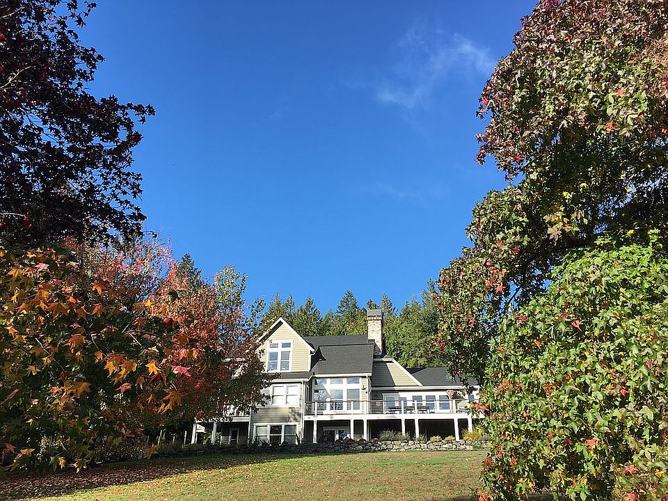 2nd image of 4567 Tangleberry Ln NE