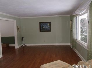 8366 Craine Dr, Manlius, NY 13104