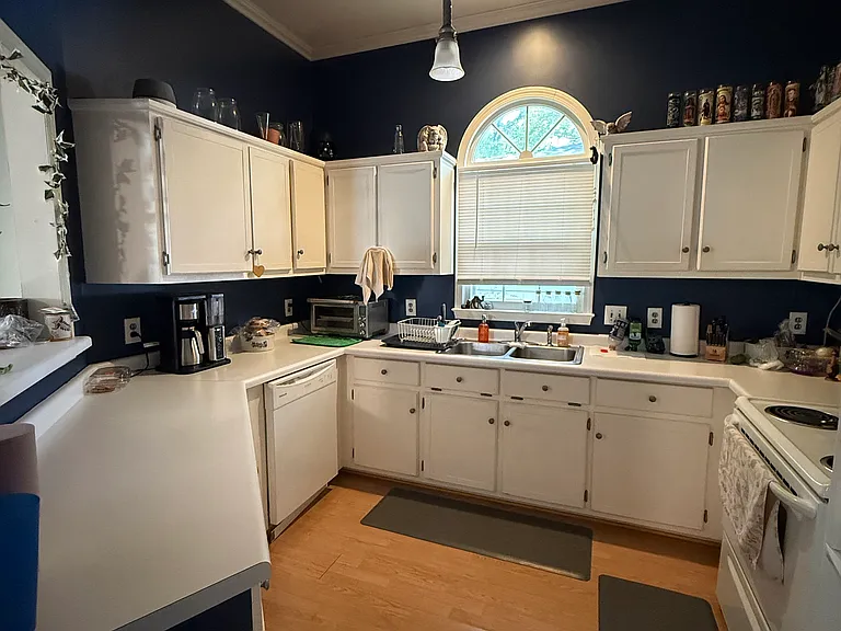 129 Sterling Dr — Photo 5