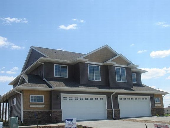 2nd image of 1820 Sara Ct