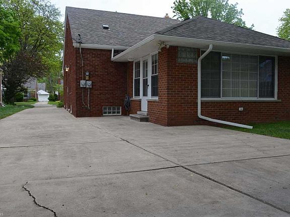 3rd image of 1993 Stanhope St