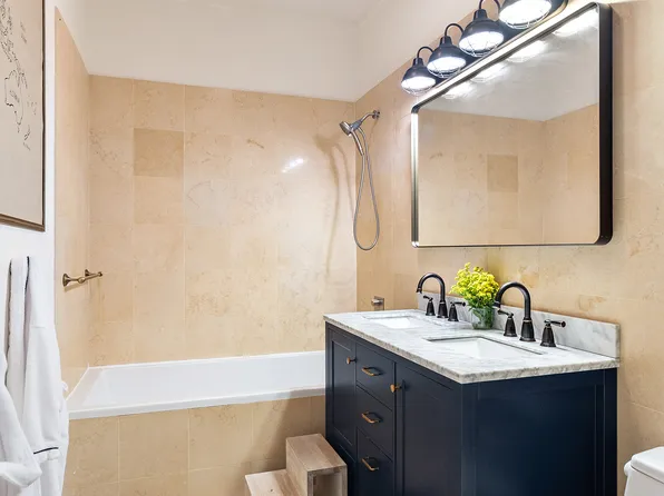 42 East 20th Street image 10 of 13