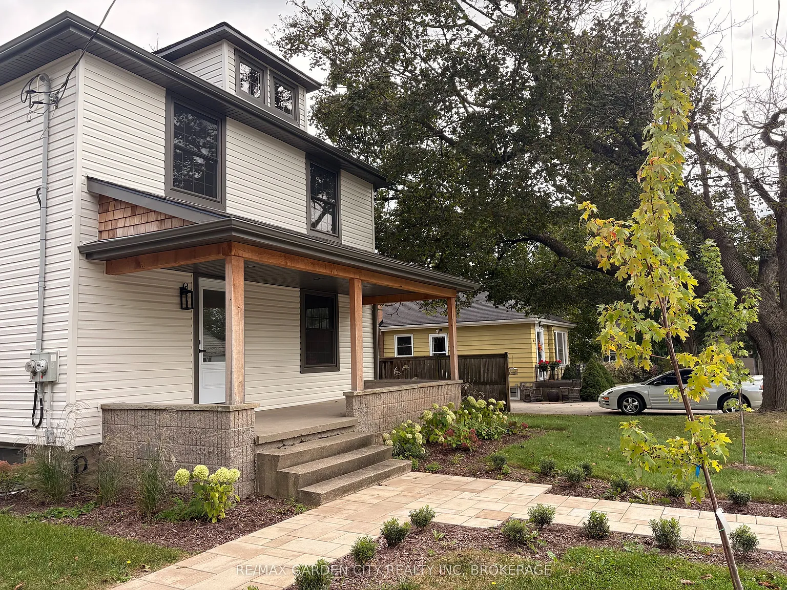 3 bed, $2,200 — Photo 2