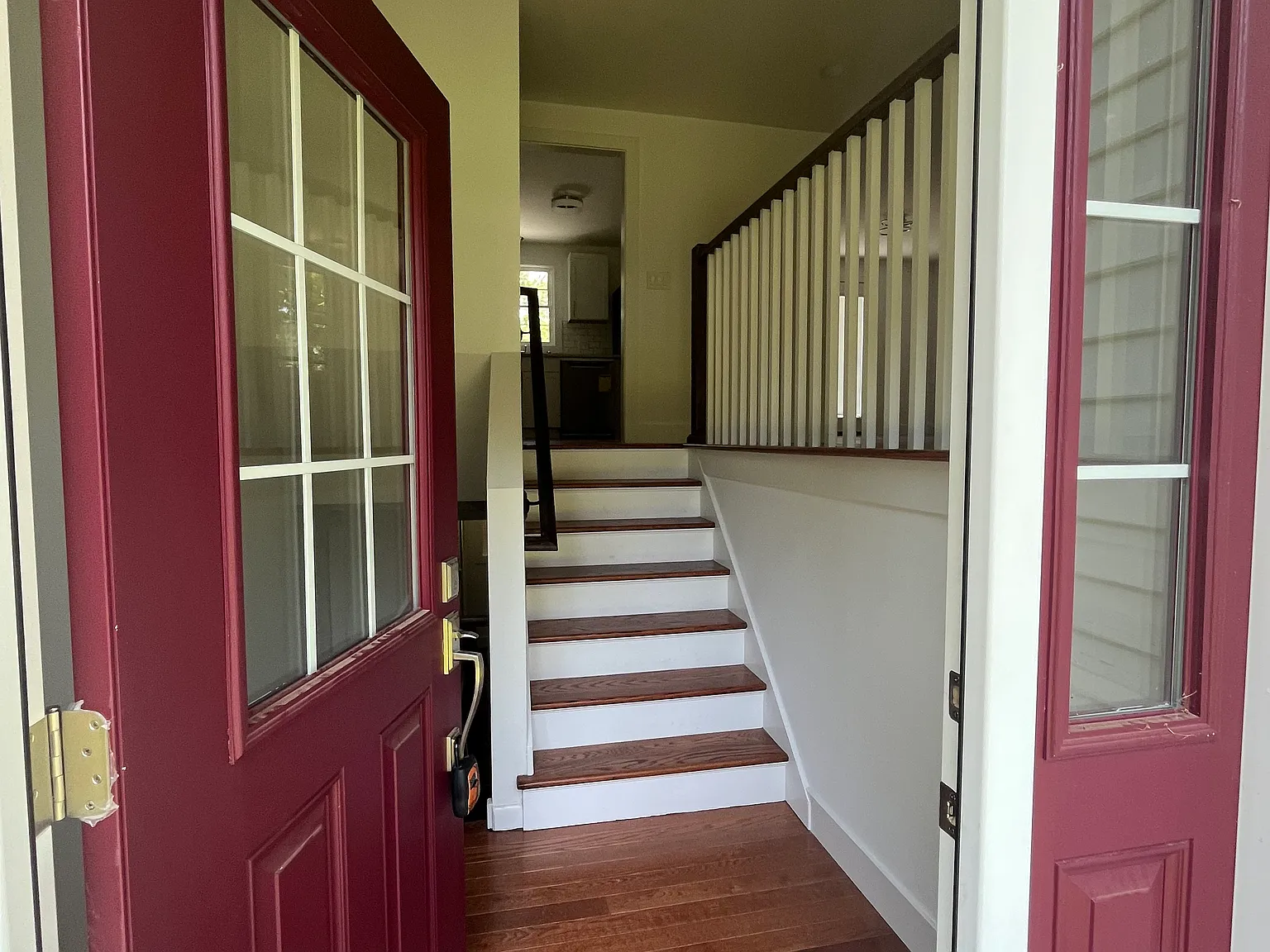 3 bed, 2.5 bath, 1912 sqft, $3,500 — Photo 3