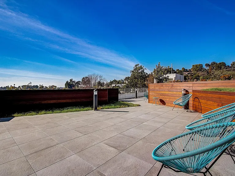 1901 Echo Park Ave #201 — Photo 16