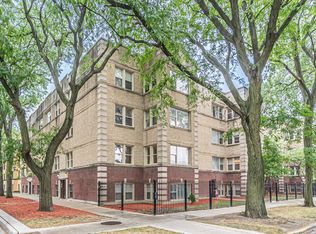 3923 W Ainslie St #2, Chicago, IL 60625
