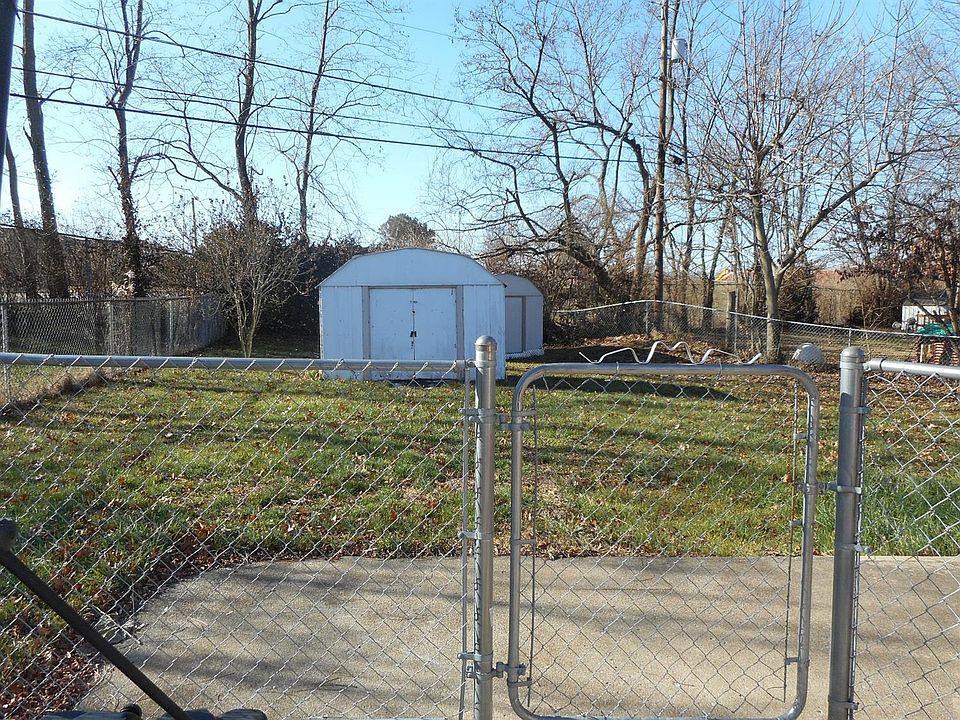 1st image of 103 Dogwood Ct