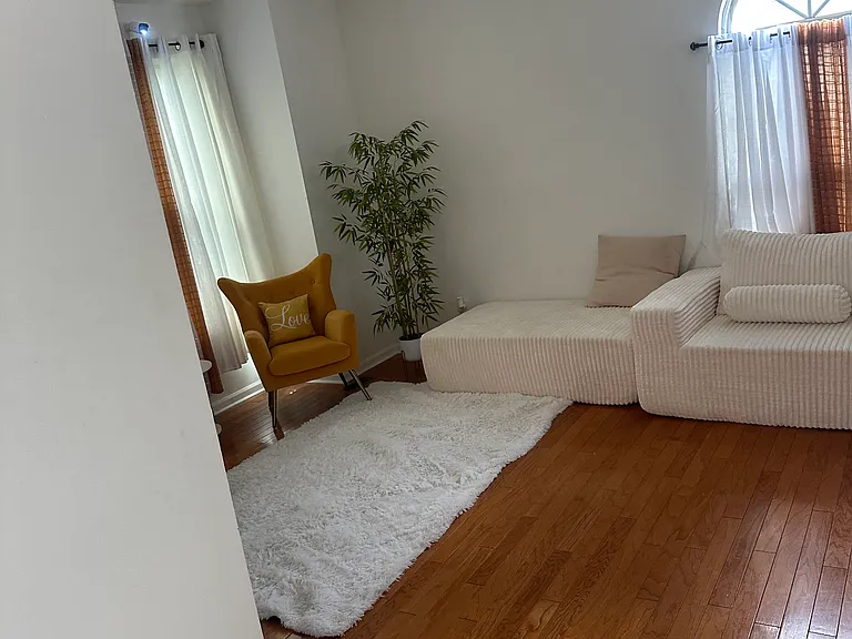409 Pewter Ct — Photo 16