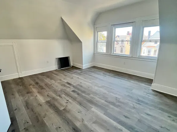 96 Lembeck Avenue image 2 of 5