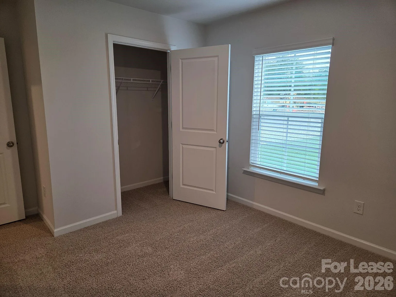 3 bed, 2.0 bath, $1,800 — Photo 4