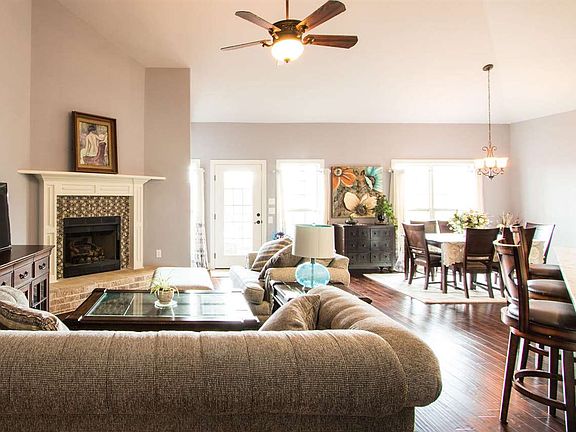 5th image of 6810 Breyerton Way