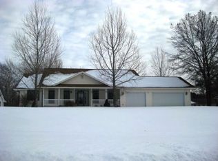 585 Dorn Dr, Portage, WI 53901
