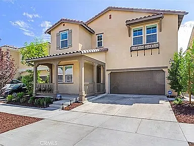 4 bed, 2448 sqft, $4,100 — Photo 2