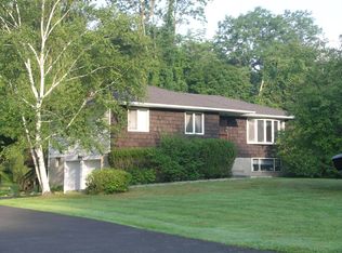 65 Eastview Dr, Valhalla, NY 10595