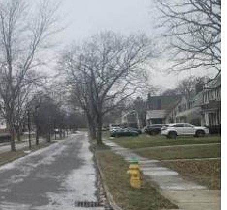 Exterior Neighborhood (street photo)