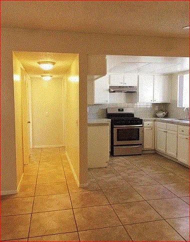 Lemon Ave Apts — Photo 3