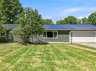 5423 Thompson Clark Rd, Bristolville, OH 44402
