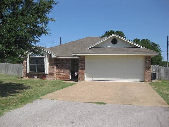 1st image of 205 W Billington Dr