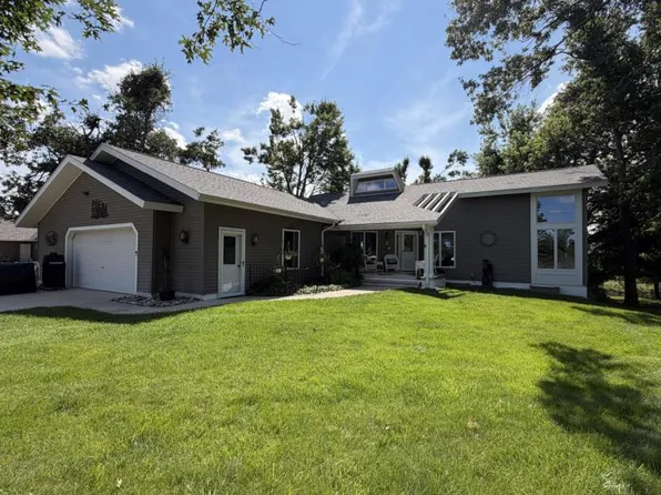 22060 Dowsett Trl, Atlanta, MI 49709