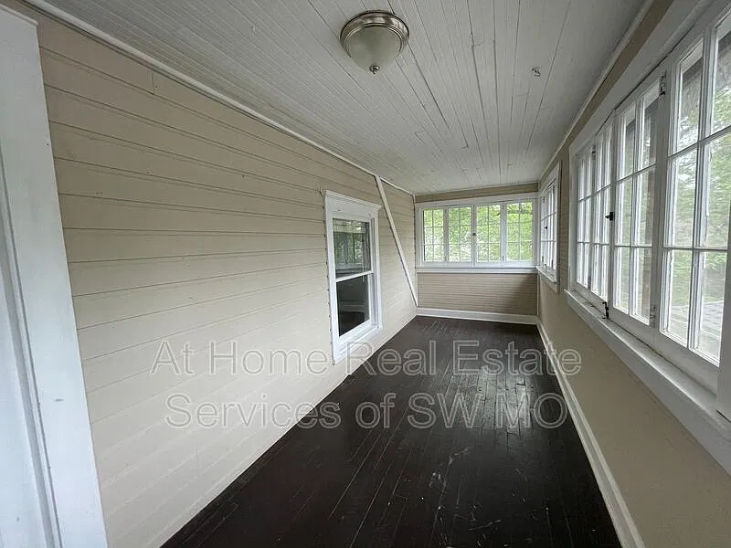 2 bed, 1.0 bath, 800 sqft, $855 — Photo 3