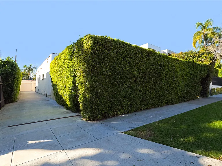 809 N La Jolla Ave — Photo 34