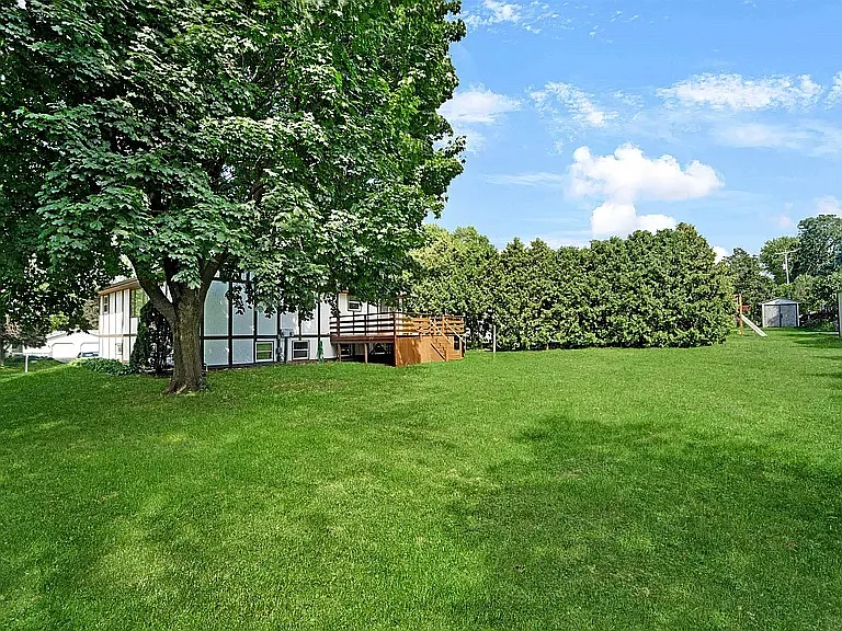 5131 Lakewind Dr #1 — Photo 17